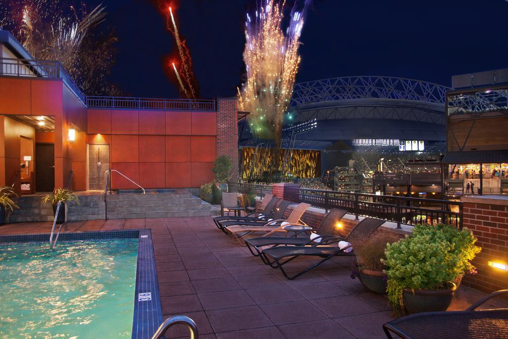 Silver Cloud Hotel - Seattle Stadium Экстерьер фото